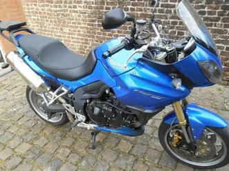 triumph-tiger-1050