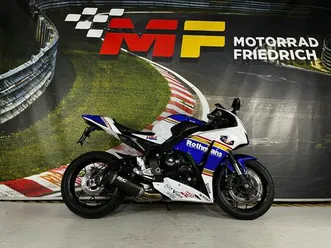 honda-cbr1000rr-sc59-neue-reifen-service