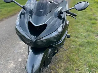 kawasaki-zzr-1400-performance-full