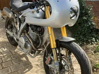 superbe-preparation-moto-circuit-anciennes-avec-carte-grise-et-controle-technique