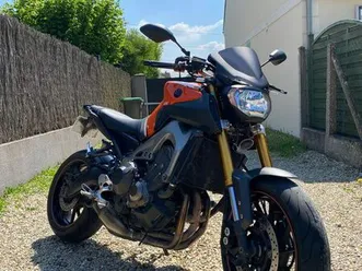 yamaha-mt09-ligne-akrapovic