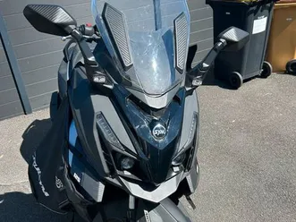 scooter-sym-cruisym-125