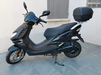 scooter-125cm3-electrique-e-stock-max-de-easy-watts