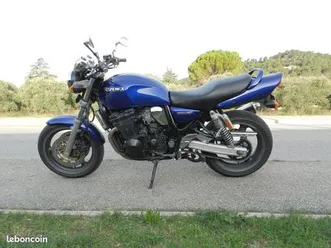 suzuki-gsx-750-inazuma-2002