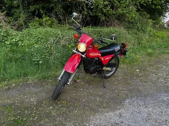 suzuki-dr125s-de-1984-a-vendre-moto-ancienne-de-collection