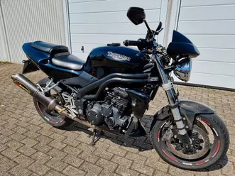 triumph-speed-triple-955i