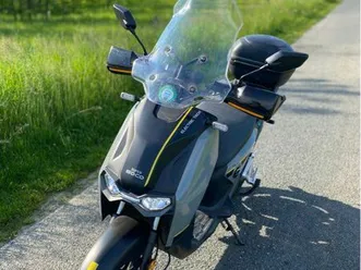scooter-electrique-super-soco-cpx-125