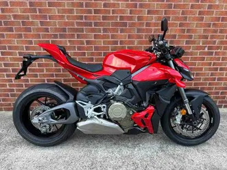 ducati streetfighter v4 1103 cc
