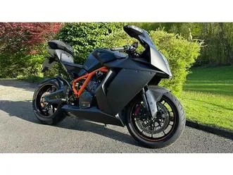 ktm-rc-8-r-akrapovic-evo4