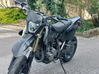 suzuki-drz-400-sm-a2-supermoto
