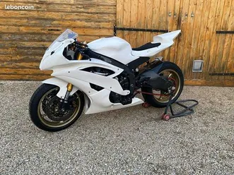 r6-preparee-piste-lot-de-pieces