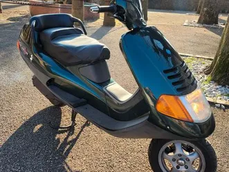 piaggio-hexagon-125-2-temps