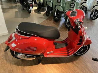 vespa gts 300 super e5 rosso r7