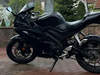 yamaha-yzf-r-125-tech-black