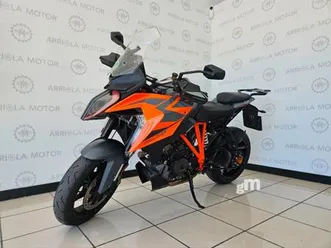 ktm-1290-super-duke-gt