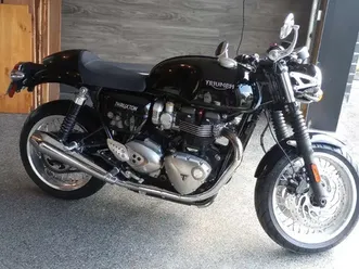 triumph-thruxton-1200-2016-7300km-comme-neuve