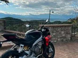 aprilia-tuono-660-factory