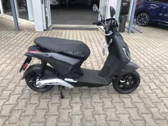 piaggio 1 aktive 125er ab 16 jahre fahrbar