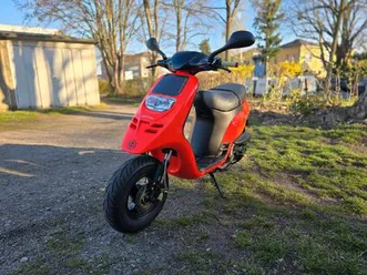 roller-piaggio-tph-125-172-mallosi-maxiscooter-a1-b196