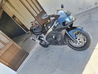 suzuki-gsxr-600-srad-sao-martinho-recezinhos