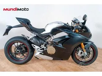 ducati-panigale-v4-s-2018
