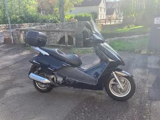 roller-scooter-honda-pantheon-125-wenig-km