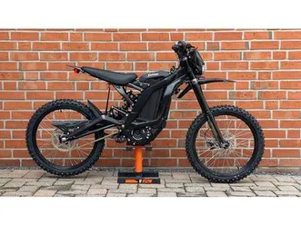 surron-x-light-bee-l1e-2025-40ah-vorfuhrer-heckumbau-sonderpreis