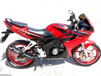 cbr-125-r-impecavel