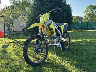 suzuki-rmz250