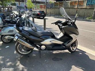 yamaha-tmax-500-techmax-2011