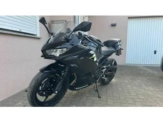 kawasaki-ninja-400-tuv-service-neu-1-hand