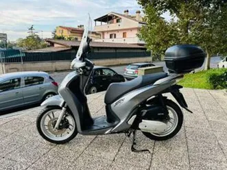 honda-sh-150-passaggio-e-tagliando-incluso