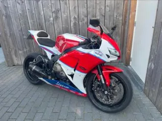 honda-cbr-1000-r-2009-sc59-circuit-met-kenteken-motoren-honda-marktplaats