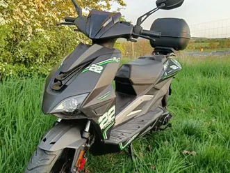 roller-50-ccm-motowell-crogen-rs-wassergekuehlt