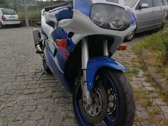 suzuki-gsx-r-1100-cc-de-1993-caldas-de-vizela-sao-miguel-e-sao-joao