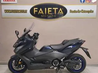 yamaha-t-max-560-2022