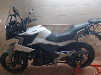 cfmoto-mt-700