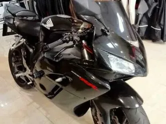 honda-cbr1000rr-ano-2005