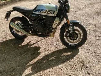 brixton crossfire 500 x scrambler/caferacer *a2*