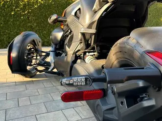 bogate-wyposazenie-can-am-ryker-900-opole