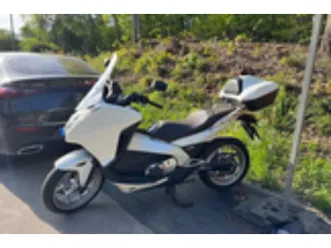 motorrad-grossroller-honda-integra-nc700d