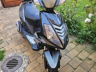 motorroller-125-ccm-explorer-race-125