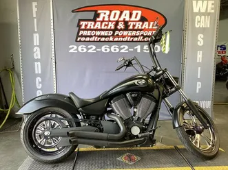 2011-victory-motorcycles-r-vegas-r-zach-ness