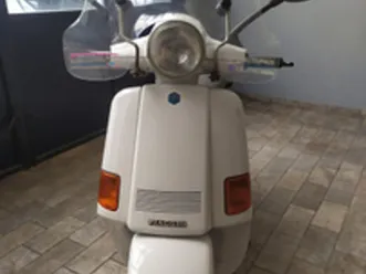 piaggio-vespa-cosa-200