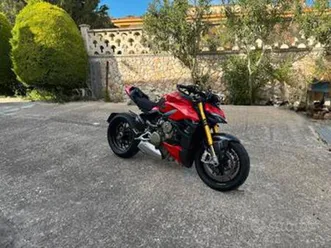 ducati streetfighter v4s 2020