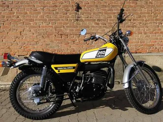 yamaha-dt-250-512