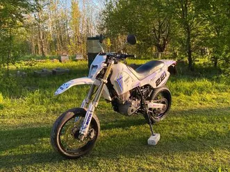 supermoto-yamaha-tt-600