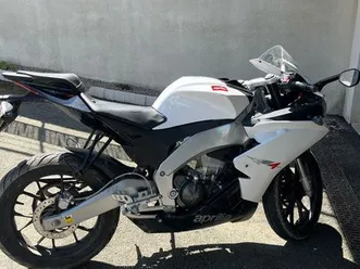 moto-125-apprilia-rs4