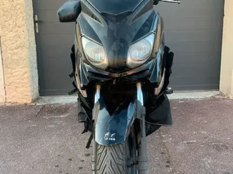 xmax-125-abs-tres-bon-etat