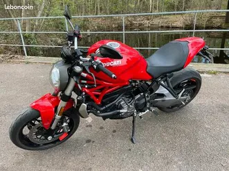 ducati-monster-821